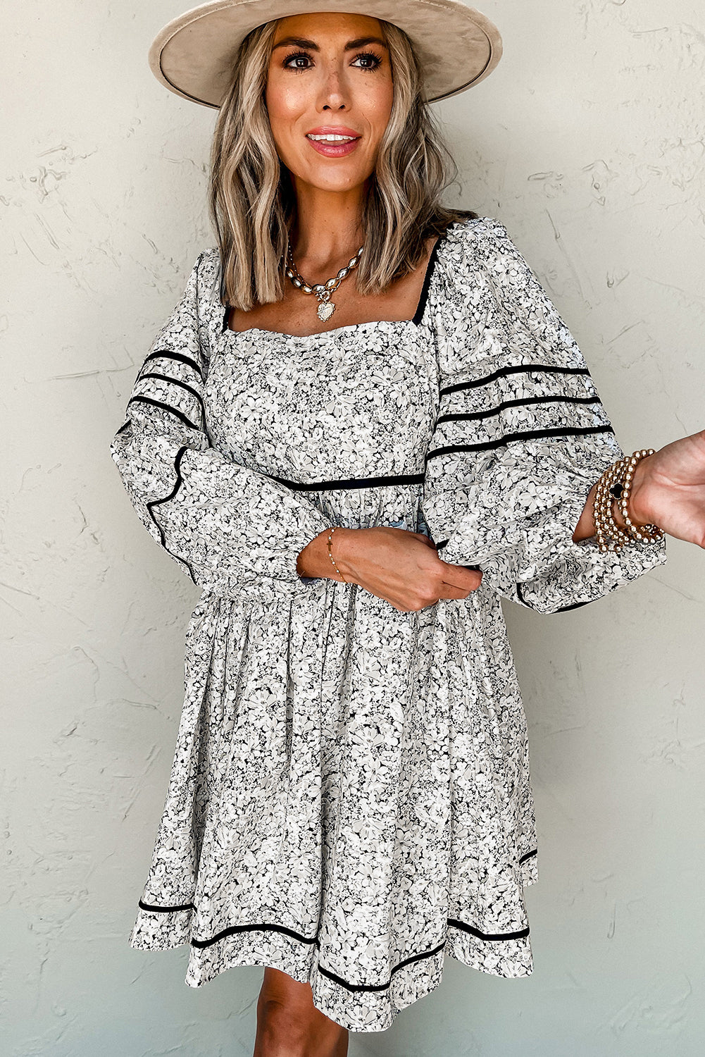 Gray Floral Print Open Back Balloon Sleeve Square Neck Mini Dress